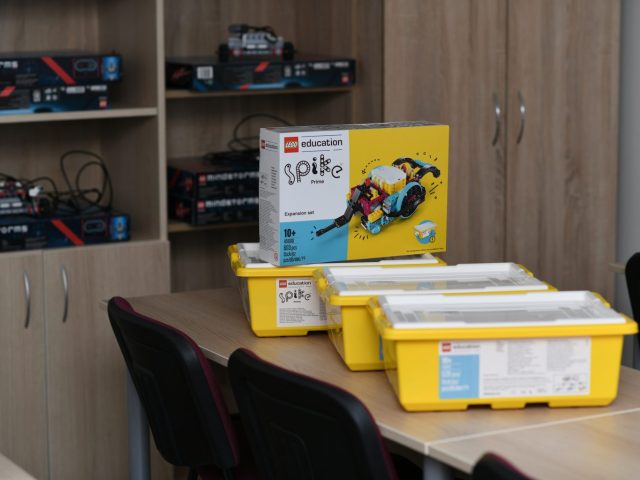 LEGO robotika